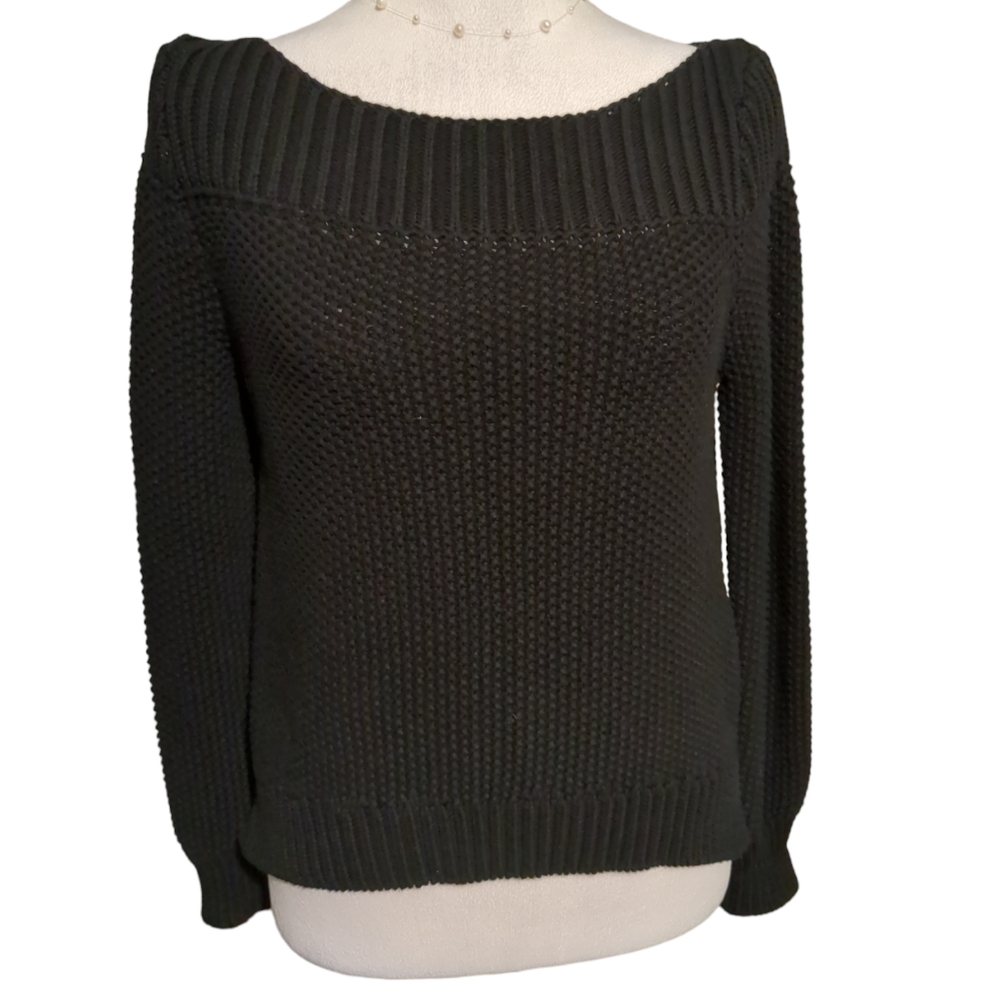 Banana Republic petite sweater crochet size Xs color black